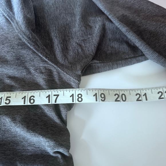 Fabletics hooded pullover - Picture 2 of 6